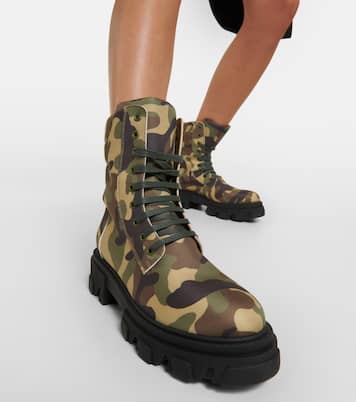 Gia 35 camouflage combat boots | Gia Borghini