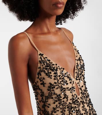 Verzierte Robe Reinvention aus Mesh | Johanna Ortiz