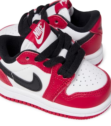 Bébé – Baskets Jordan 1 Retro Chicago | Nike Kids