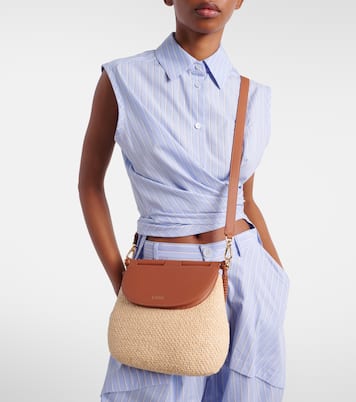 Paula's Ibiza Pescador Medium raffia shoulder bag | Loewe