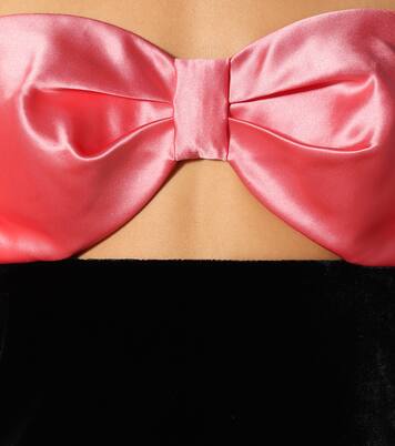 Robe en satin et velours à encolure bardot | Rasario