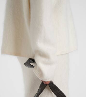 Natalia brushed cashmere sweater | Lisa Yang