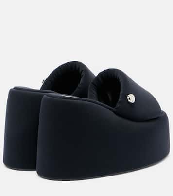 Mochi platform slides | The Attico