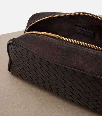 Intrecciato leather clutch | Bottega Veneta