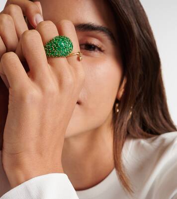 Anillo Earth Dome de oro de 18 ct con esmeraldas | Octavia Elizabeth