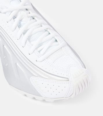 Shox R4 sneakers | Nike