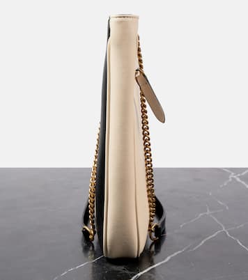 Viva Superstar Medium leather shoulder bag | Valentino Garavani