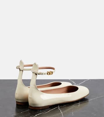 Tan-Go patent leather ballet flats | Valentino Garavani