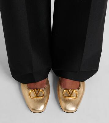 Ballerinas VLogo aus Metallic-Leder | Valentino Garavani