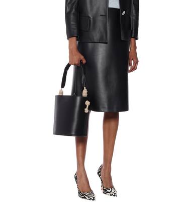 Bucket Bag Tambour aus Leder | Prada