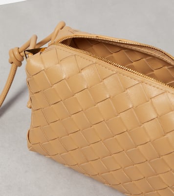 Borsa Loop Mini Camera Bag in pelle | Bottega Veneta