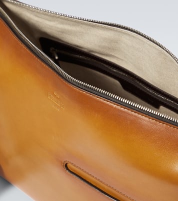 Crossbody Bag Toujours Soft Zipped aus Leder | Berluti