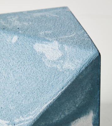 Buchstütze Beton | Michaël Verheyden