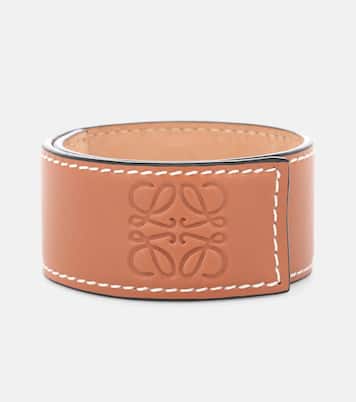 Bracelet Anagram en cuir embossé | Loewe