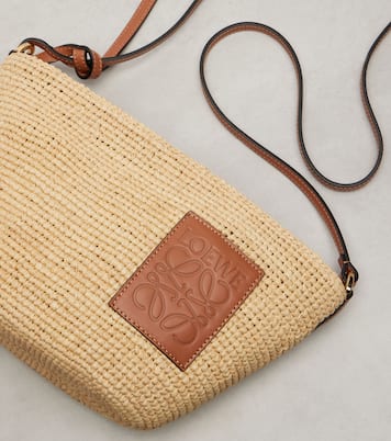 Paula’s Ibiza Slit shoulder bag | Loewe