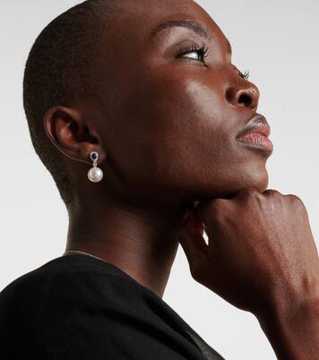 Ohrringe Romance aus 18kt Weißgold (750/1000) mit Diamanten, Saphiren und Perlen | Bucherer Fine Jewellery