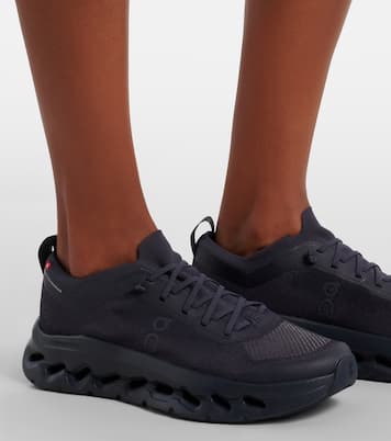 x Zendaya Cloudtilt Moon running shoes | On