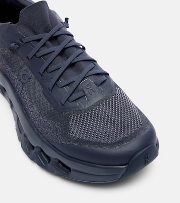 x Zendaya Cloudtilt Moon running shoes | On