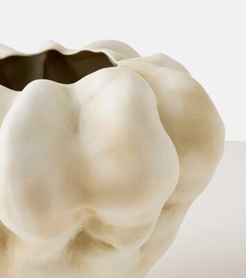 Timna Short porcelain vase | L'Objet