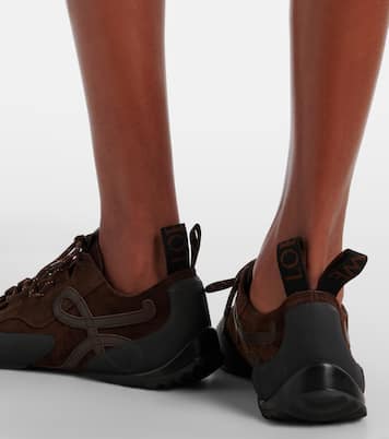 Sneakers Grip Anagram aus Veloursleder | Loewe