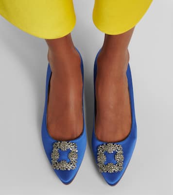 Hangisi embellished satin pumps | Manolo Blahnik