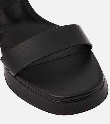 Pantoletten Buckle Slide aus Leder | Proenza Schouler