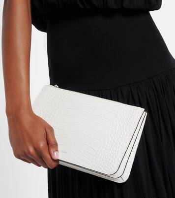 حقيبة كلاتش من الجلد بنقشات جلد التمساح Threefold | Toteme