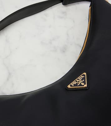 Schultertasche Arque Large aus Leder | Prada