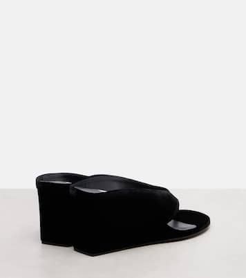 Velvet wedge thong sandals | Alaïa
