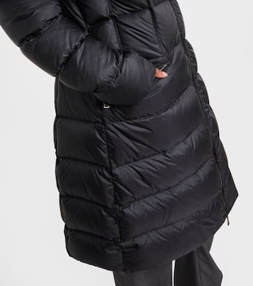 Boedic shearling-trimmed down jacket | Moncler