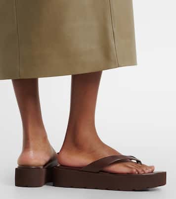 Leather platform thong sandals | Gianvito Rossi