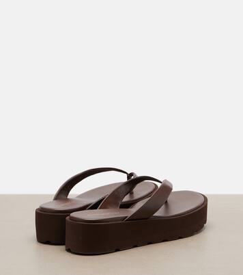 Leather platform thong sandals | Gianvito Rossi