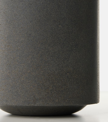 Gallery Object 01 stoneware container | Louise Roe