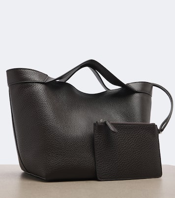 Picture 6 out of 7