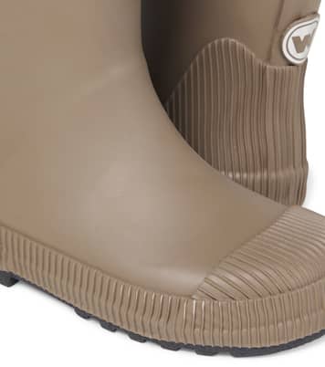 Rain boots | Wheat