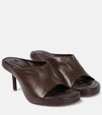 Pantoletten Les Mules Nuvola aus Leder | Jacquemus