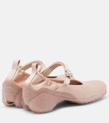 Verzierte Pumps Ballet Runner aus Satin | Simone Rocha