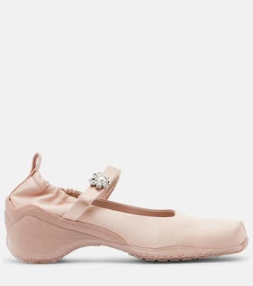 Verzierte Pumps Ballet Runner aus Satin | Simone Rocha
