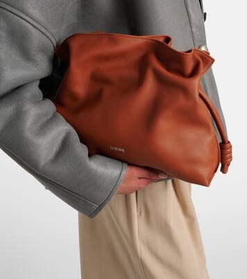 Clutch Flamenco Medium aus Leder | Loewe