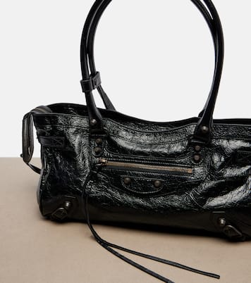 Le City East-West leather shoulder bag | Balenciaga