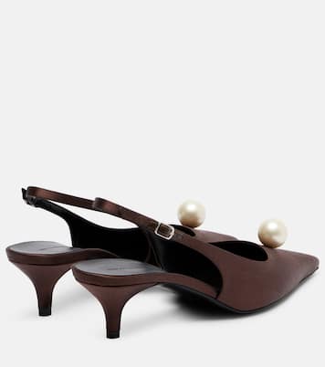 Salones destalonados de satén adornados | Magda Butrym