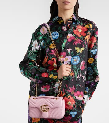 GG Marmont Small leather shoulder bag | Gucci