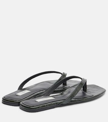 Sandales tongs en cuir effet croco | Toteme
