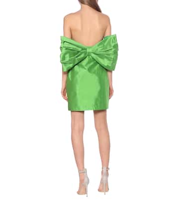 Robe à encolure bardot en satin de soie | Rasario