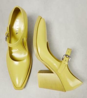 Cedro leather pumps | Prada
