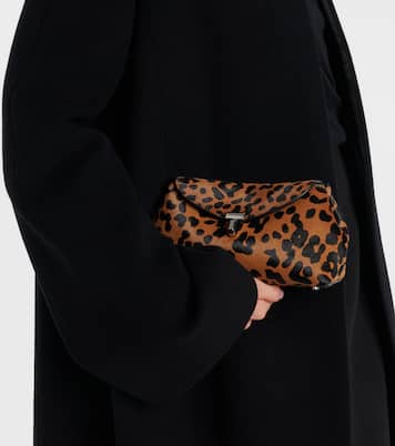 Pochette T-Lock Mini en cuir façon poulain à motif léopard | Toteme