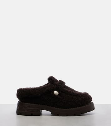 Mules Shea aus Shearling | Jimmy Choo
