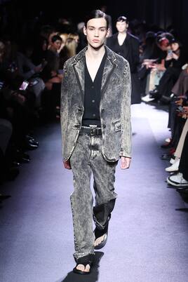 Low-Rise Straight Jeans | Miu Miu