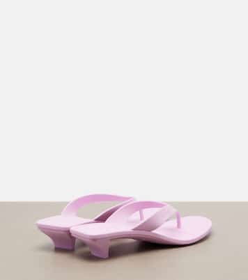 Vittoria thong sandals | Gucci