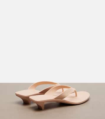 Vittoria thong sandals | Gucci